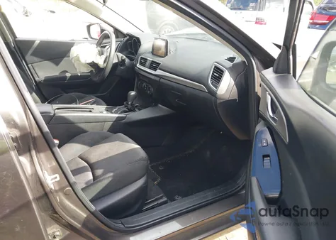 2018 Mazda Mazda3 Sport из США, поврежденный, VIN 3MZBN1K79JM193660